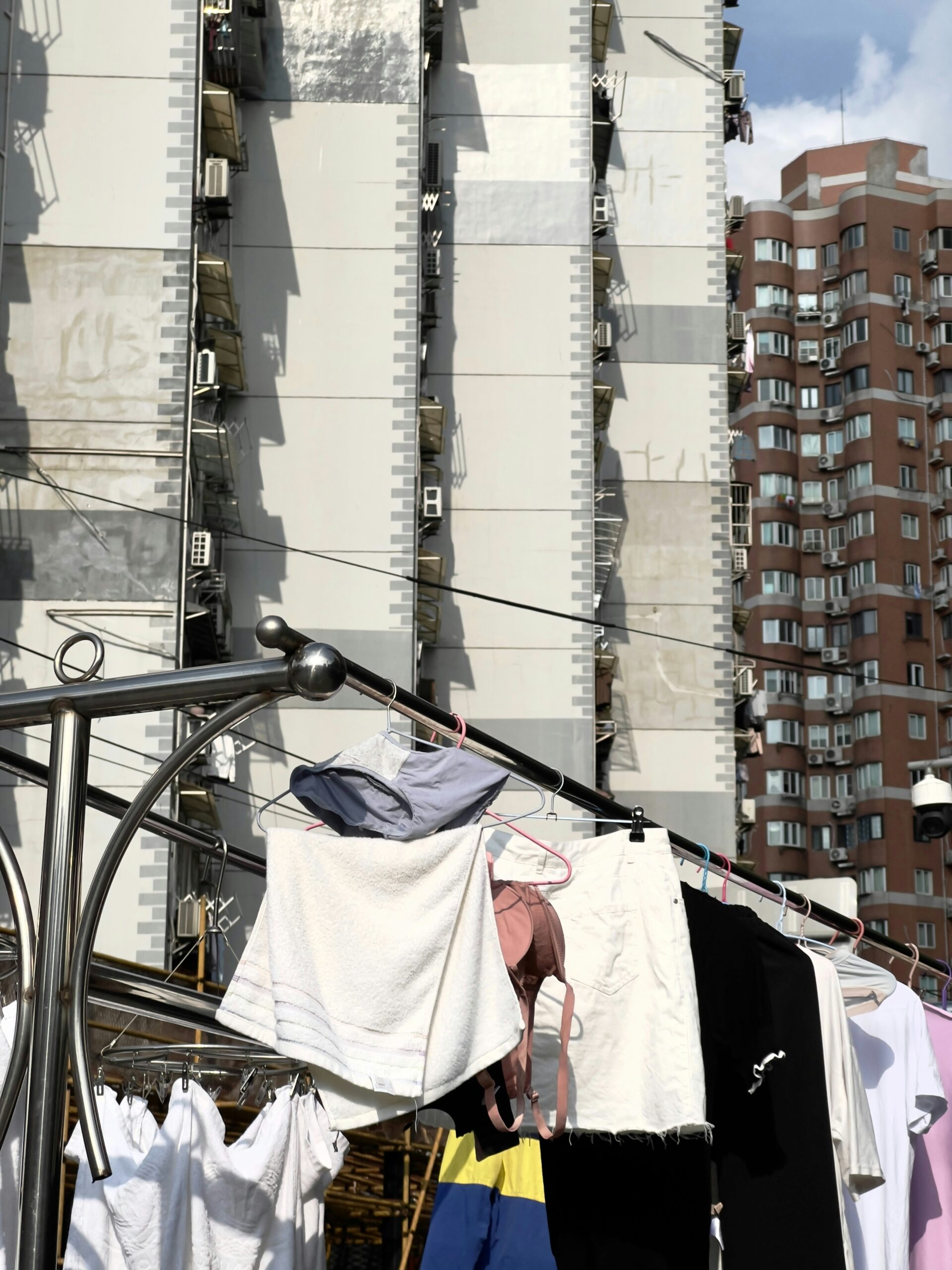 Best Drying Racks for Apartments in Canada: 3 Indoor Options Compared